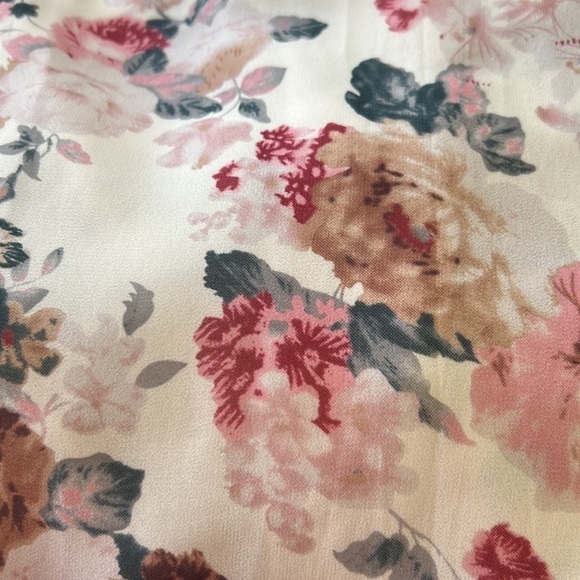 H&M Boho Off the shoulder smocked bell sleeve floral dress size small - Picture 10 of 10